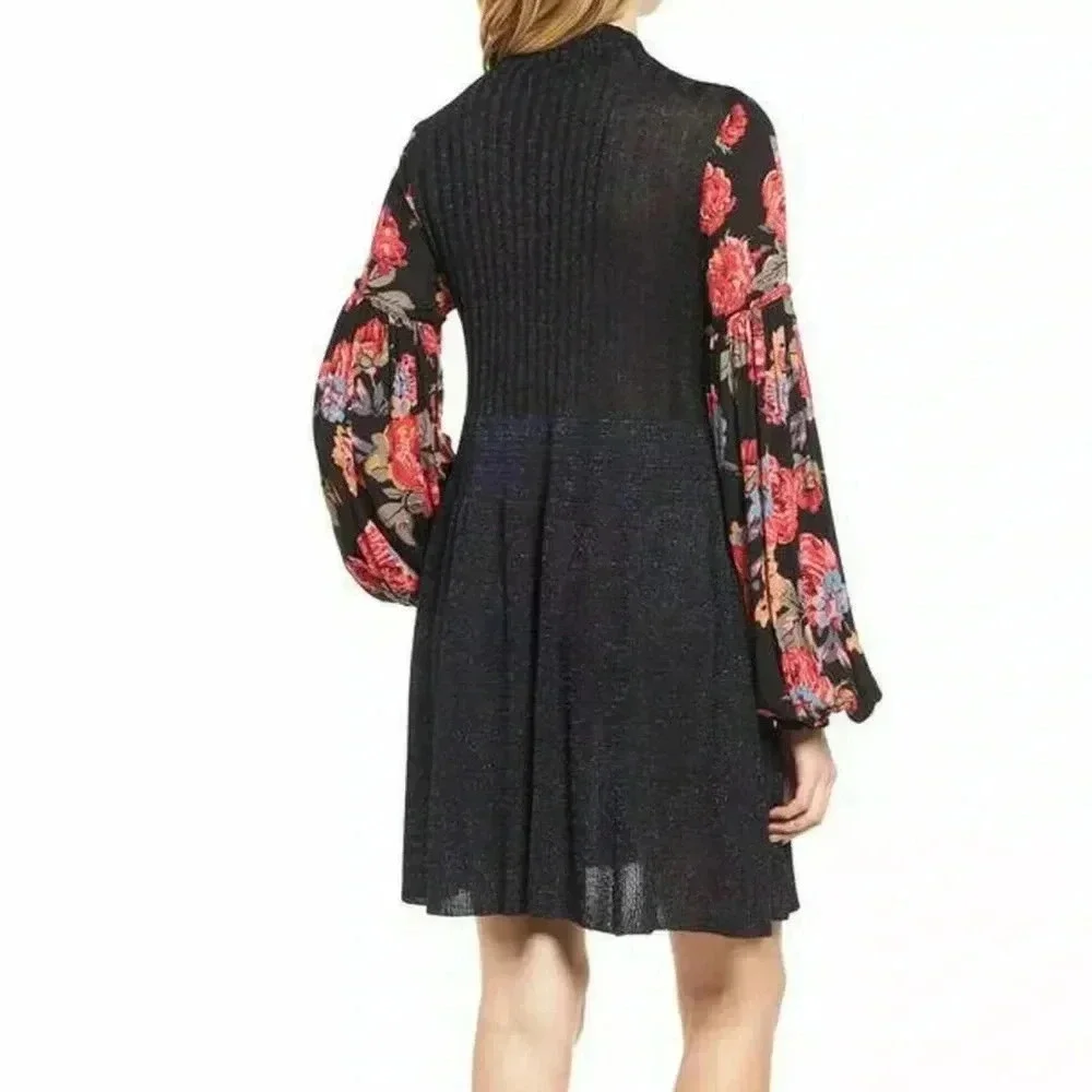 Free People Black Rose & Shine Lightweight Knit Dress SIZE XS PREOWNED - Picture 2 of 4